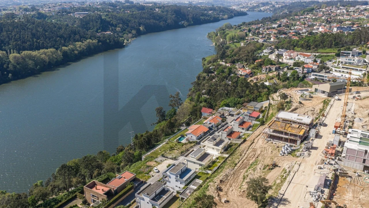Moradia T4 para Venda em Gondomar (São Cosme), Valbom e Jovim Foto 53