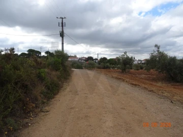 Terreno para Venda em Azambujeira e Malaqueijo