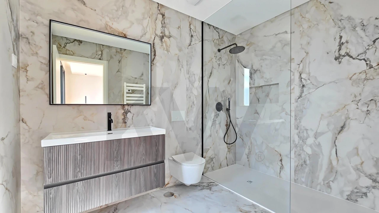 Moradia T4 para Venda em Aradas Foto 13