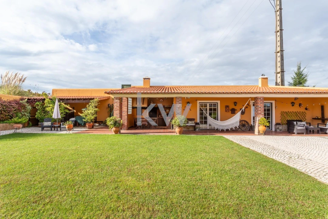 Moradia T5 para Venda em Turcifal Foto 17