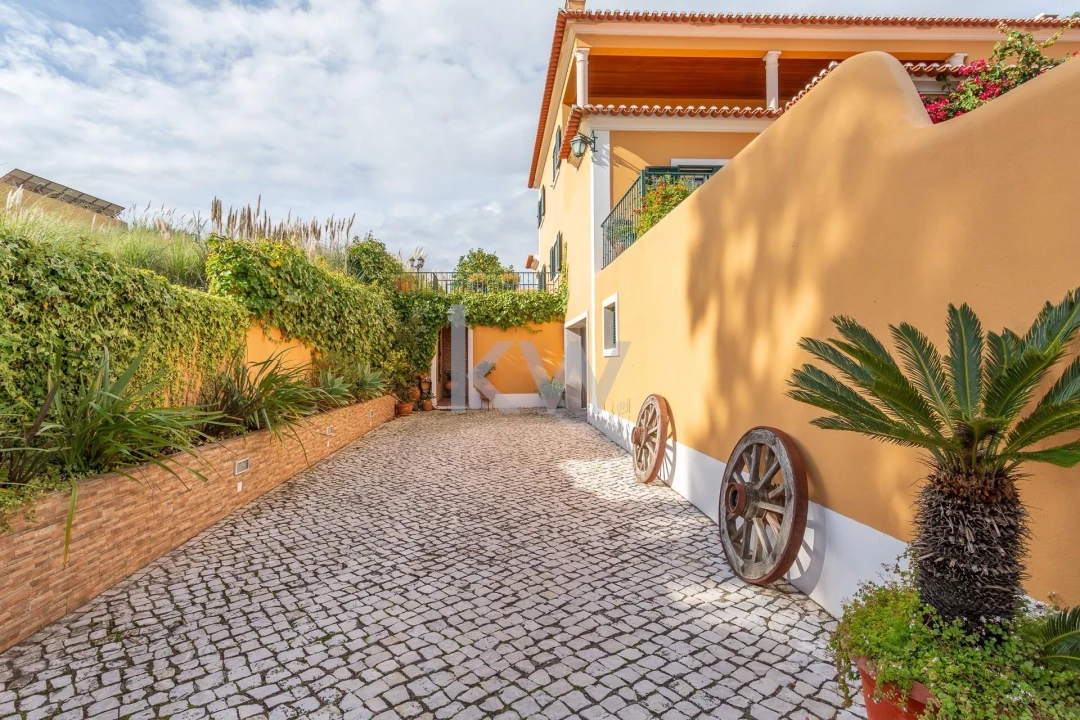 Moradia T5 para Venda em Turcifal Foto 2