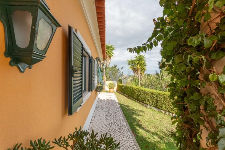 Moradia T5 para Venda em Turcifal Foto 13