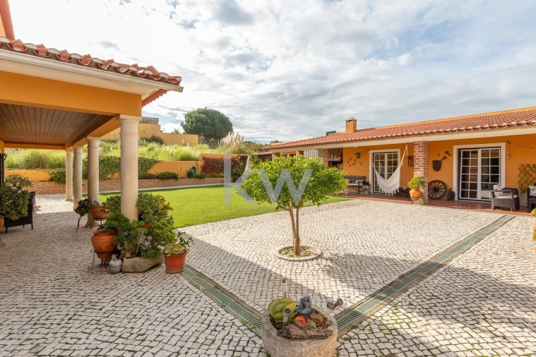 Moradia T5 para Venda em Turcifal Foto 15