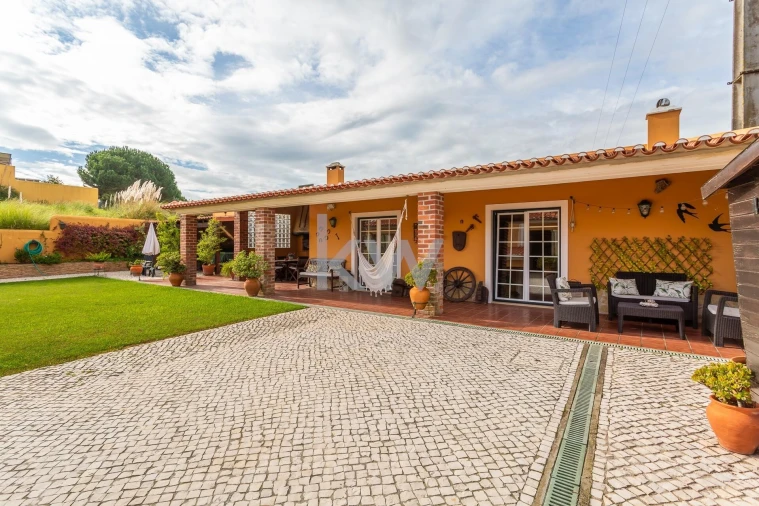 Moradia T5 para Venda em Turcifal Foto 27