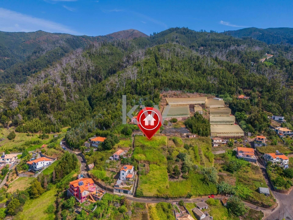 Terreno para Venda em Arco da Calheta Foto 5