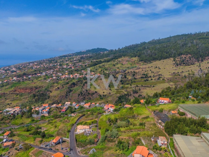 Terreno para Venda em Arco da Calheta Foto 6