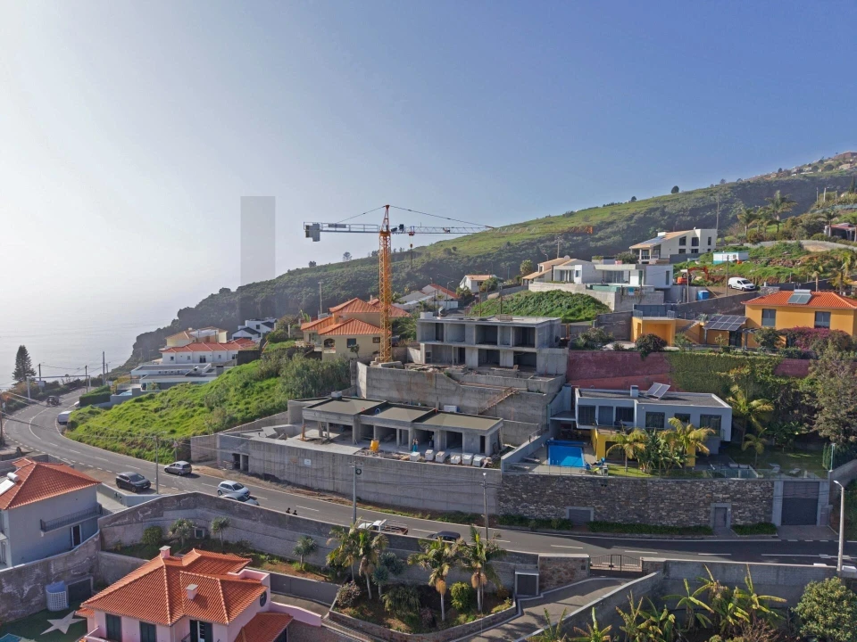 Moradia T3 para Venda em Estreito da Calheta Foto 10