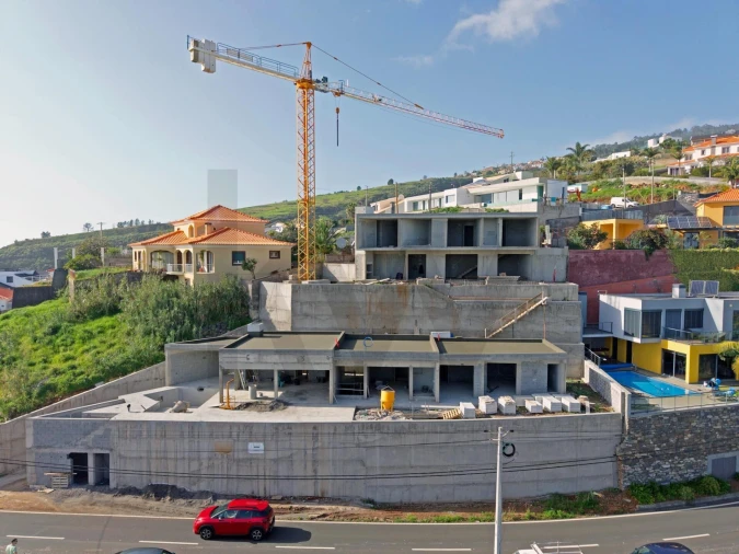 Moradia T3 para Venda em Estreito da Calheta Foto 2