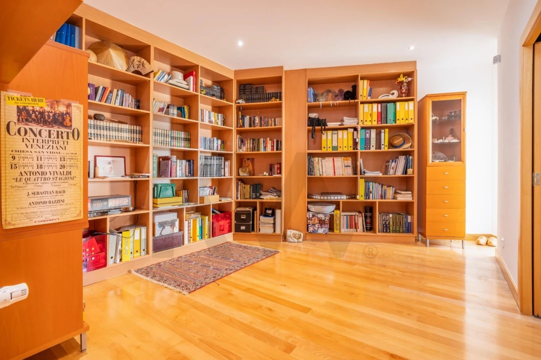 Moradia T5 para Venda em Eiras e São Paulo de Frades Foto 15