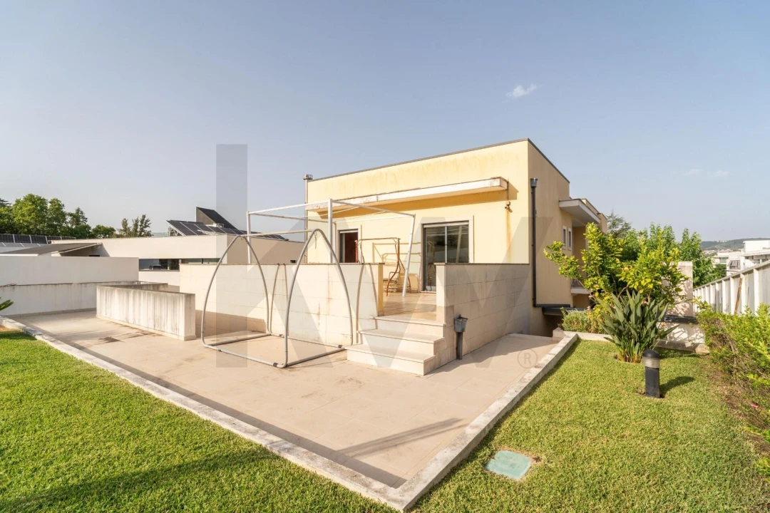 Moradia T5 para Venda em Eiras e São Paulo de Frades Foto 42