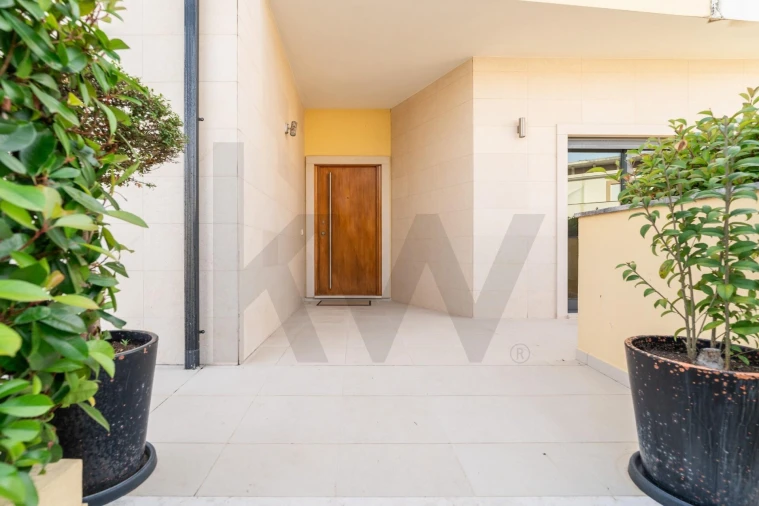 Moradia T5 para Venda em Eiras e São Paulo de Frades Foto 58