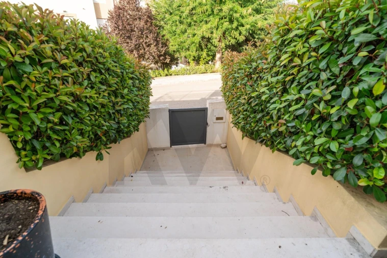 Moradia T5 para Venda em Eiras e São Paulo de Frades Foto 54