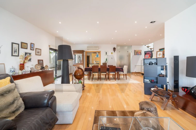 Moradia T5 para Venda em Eiras e São Paulo de Frades Foto 6