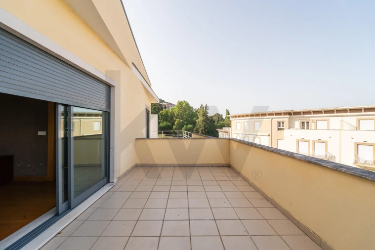 Moradia T5 para Venda em Eiras e São Paulo de Frades Foto 33