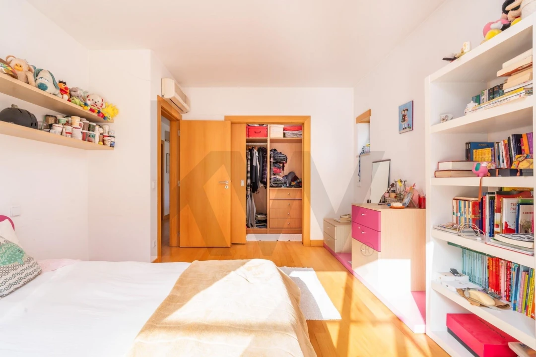 Moradia T5 para Venda em Eiras e São Paulo de Frades Foto 37