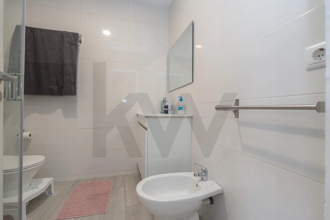 Moradia T5 para Venda em Almalagues Foto 16