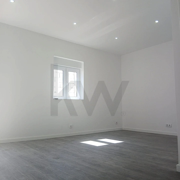 Moradia T5 para Venda em Almalagues Foto 31