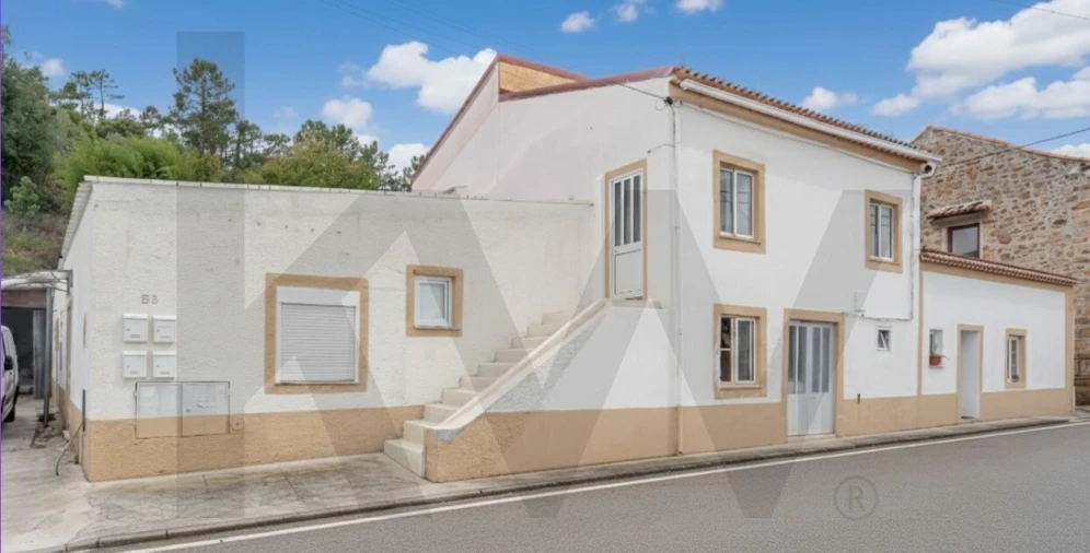 Moradia T5 para Venda em Almalagues Foto 3
