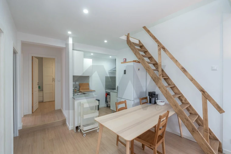 Moradia T5 para Venda em Almalagues Foto 5