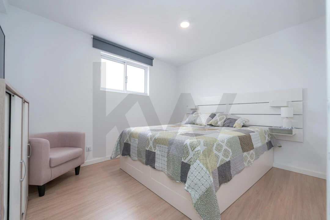 Moradia T5 para Venda em Almalagues Foto 19