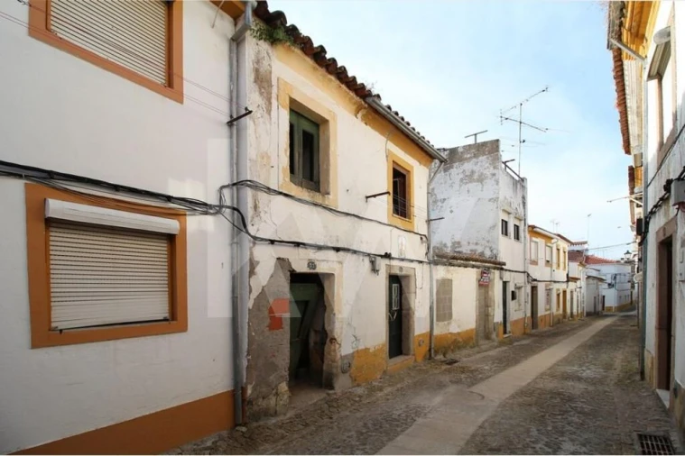 Moradia T2 para Venda em Espírito Santo, Nossa Senhora da Graça e São Simão Foto 4