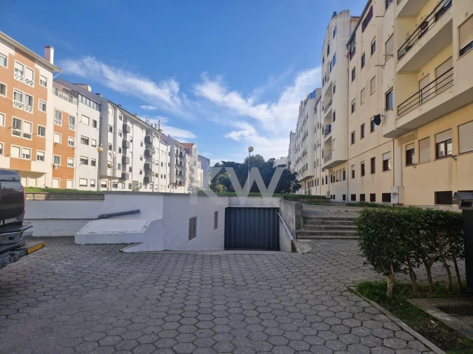 Garagem para Venda em Requeixo, Nossa Senhora de Fátima e Nariz Foto 1