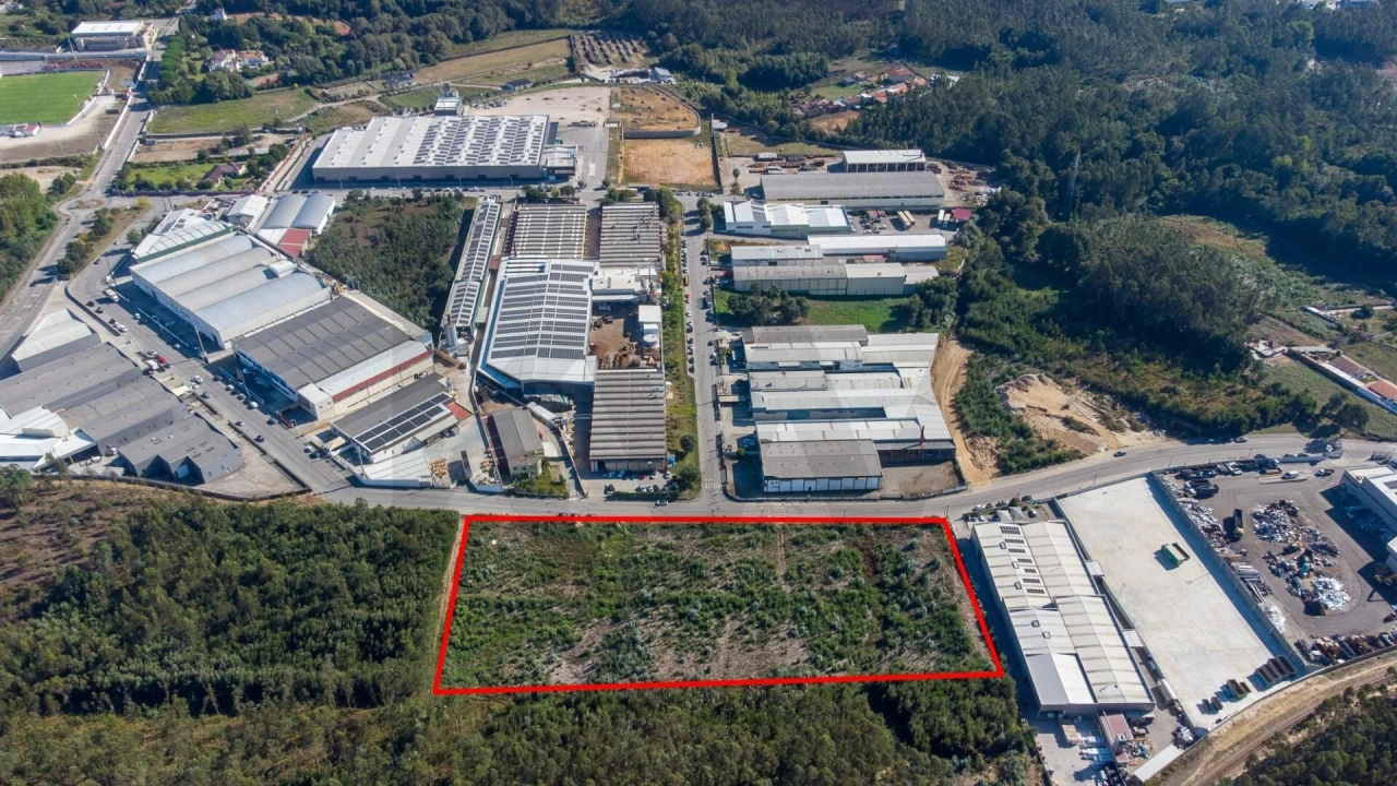 Terreno para Venda em São João de Ver Foto 13