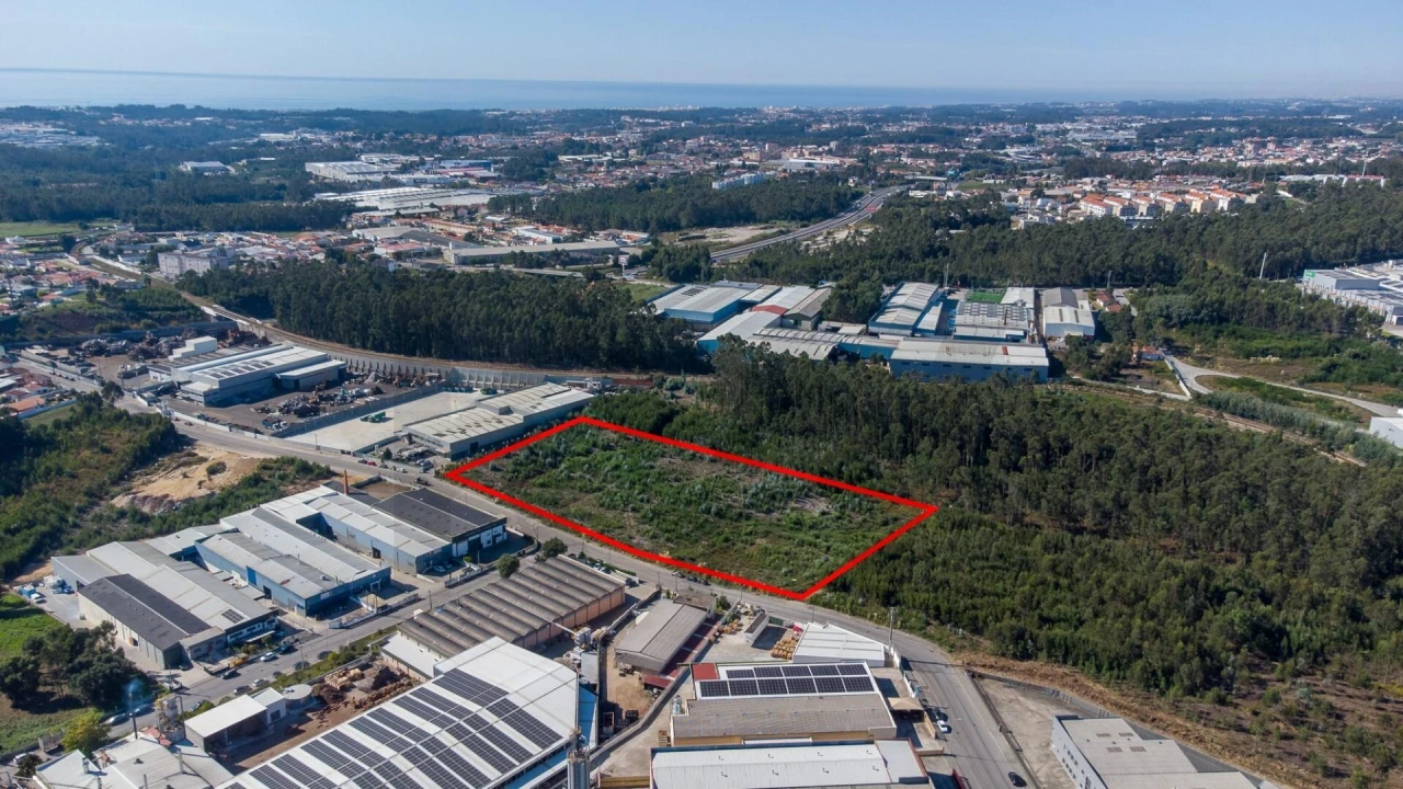 Terreno para Venda em São João de Ver Foto 4