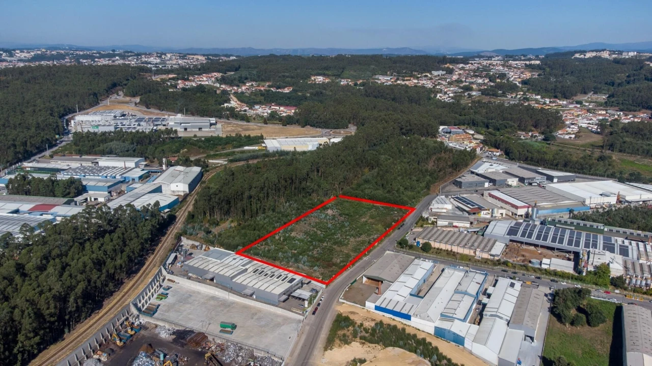 Terreno para Venda em São João de Ver Foto 8