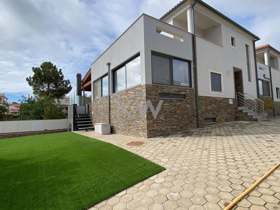 Moradia T2 para Venda em Albufeira e Olhos de Água Foto 1
