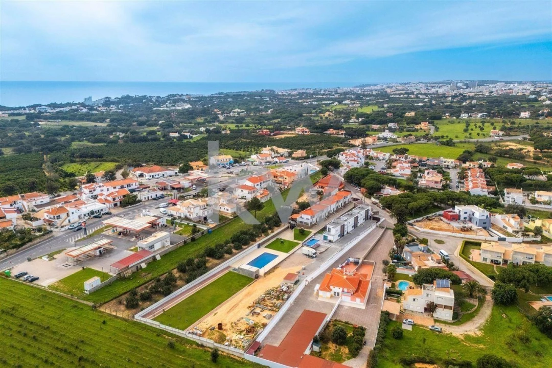 Moradia T2 para Venda em Albufeira e Olhos de Água Foto 78
