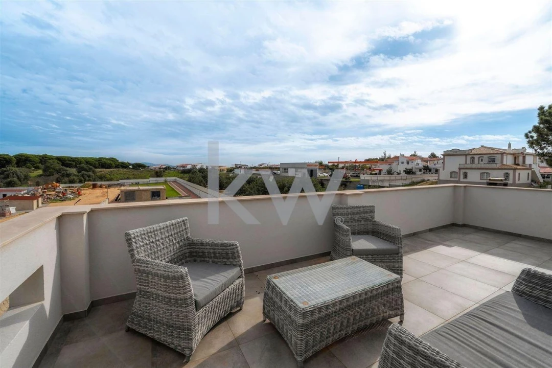 Moradia T2 para Venda em Albufeira e Olhos de Água Foto 34