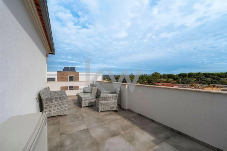 Moradia T2 para Venda em Albufeira e Olhos de Água Foto 29
