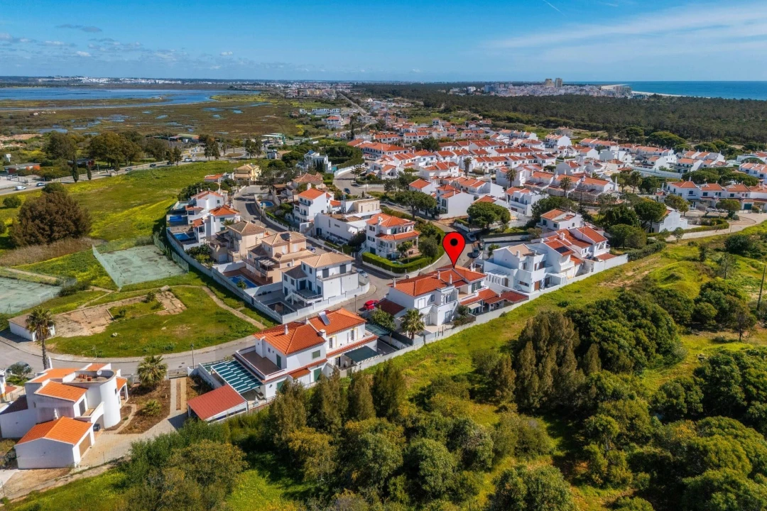 Moradia T4 para Venda em Castro Marim Foto 55