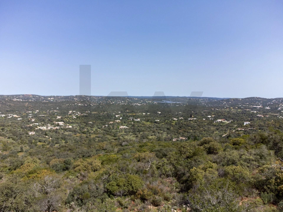 Terreno para Venda em Santa Barbara de Nexe Foto 1