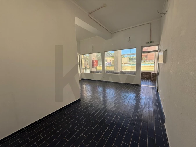 Loja para Venda em Portimão Foto 2