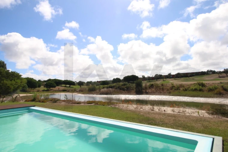 Moradia T4 para Venda em Vau Foto 18