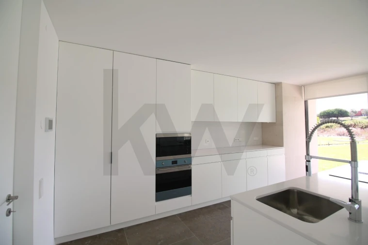 Moradia T4 para Venda em Vau Foto 24