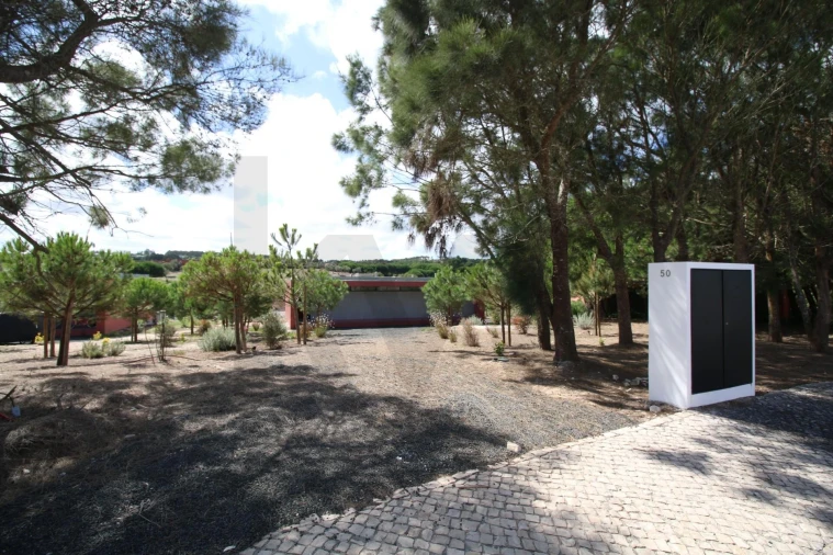 Moradia T4 para Venda em Vau Foto 9