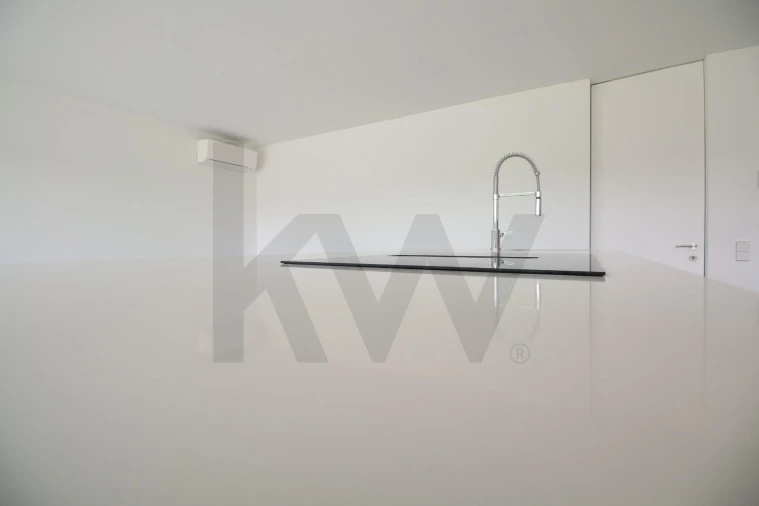 Moradia T4 para Venda em Vau Foto 27