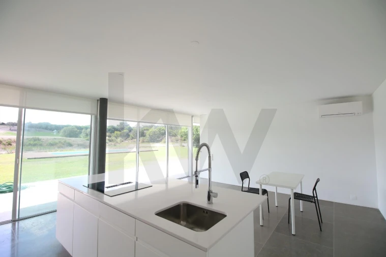 Moradia T4 para Venda em Vau Foto 25