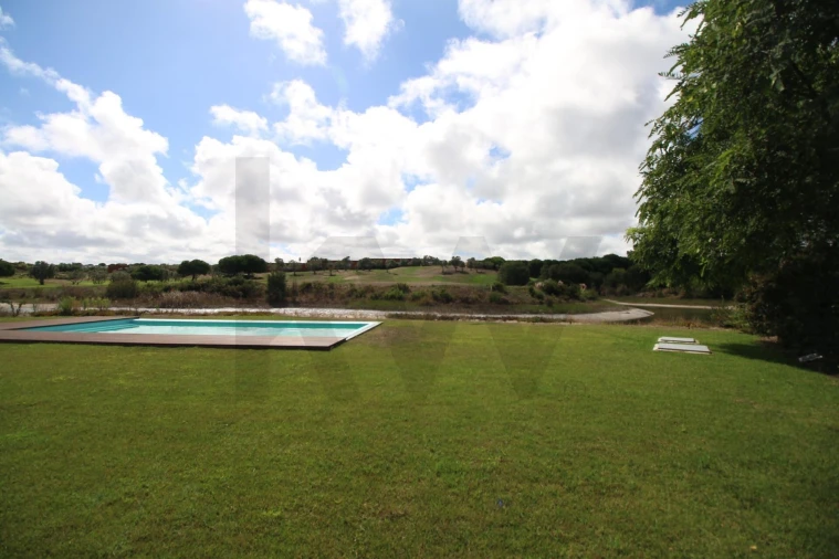 Moradia T4 para Venda em Vau Foto 16