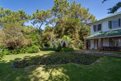 Moradia T8 para Venda em Cascais e Estoril