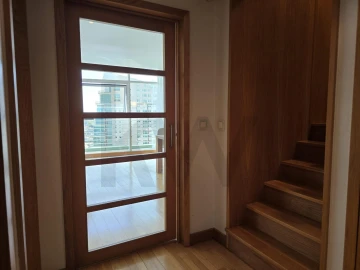 Apartamento T3 para Venda em Olivais