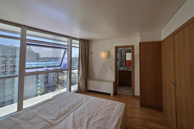 Apartamento T3 para Venda em Olivais Foto 23