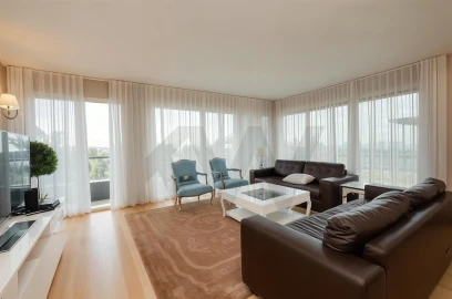 Apartamento T5 para Venda em Belém