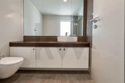 Apartamento T5 para Venda em Belém