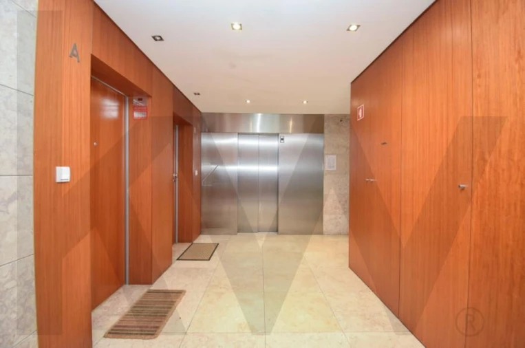 Apartamento T5 para Venda em Belém Foto 20