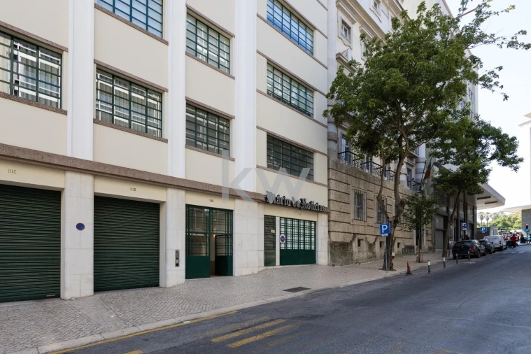 Apartamento T1 para Venda em Santo António Foto 47