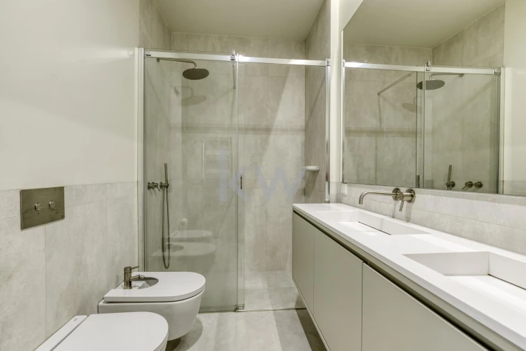Apartamento T1 para Venda em Santo António Foto 17